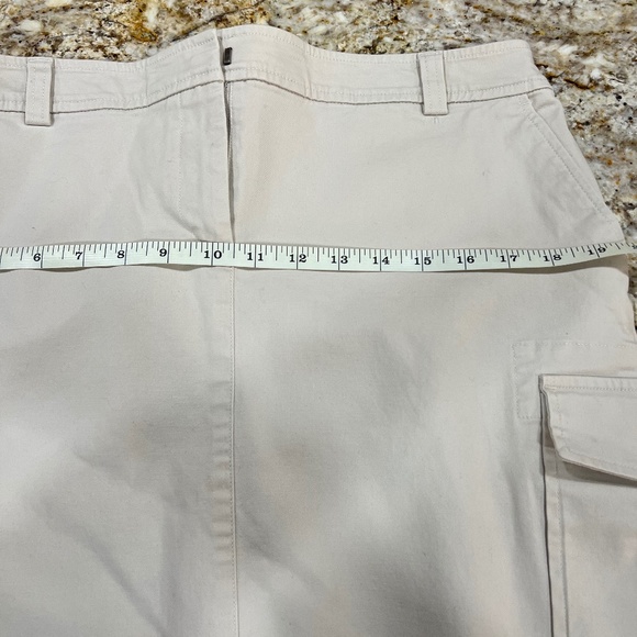 PRICE DROP!!  Talbots  Skirt with CARGO POCKETS Tan 12P - Gently LOVED - EUC - Picture 4 of 12